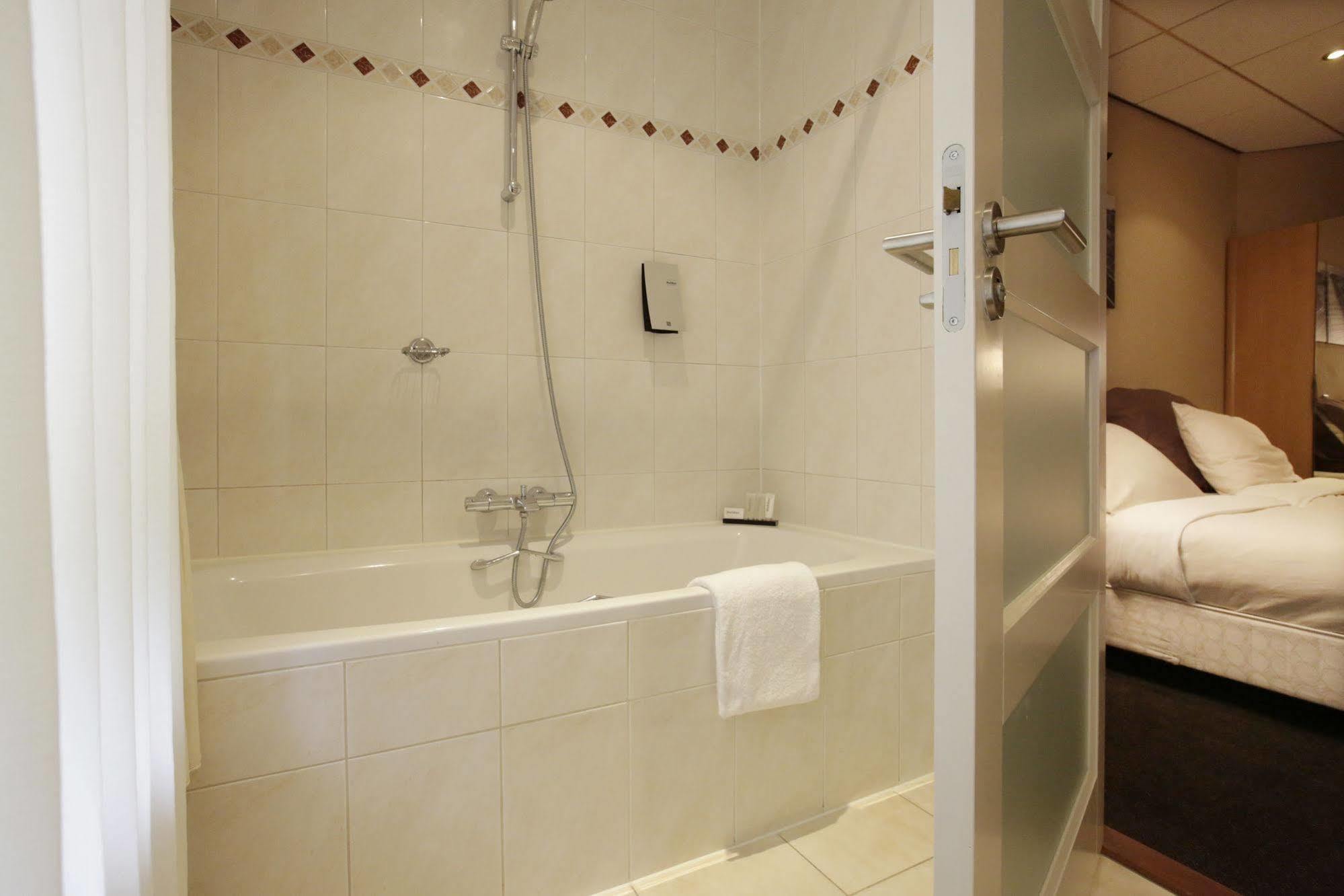 Hotel Restaurant De Bengel Eersel Zewnętrze zdjęcie